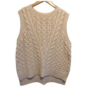 Nicole Miller Cable Knit Sleeveless Sweater Vest
